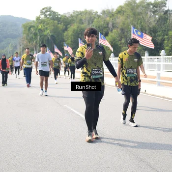 Runner Photo 6935767