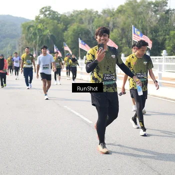 Runner Photo 6935769