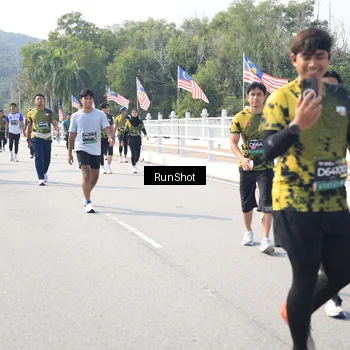 Runner Photo 6935772