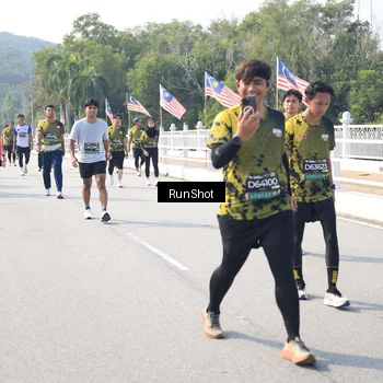 Runner Photo 6935773