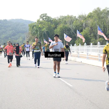 Runner Photo 6935779