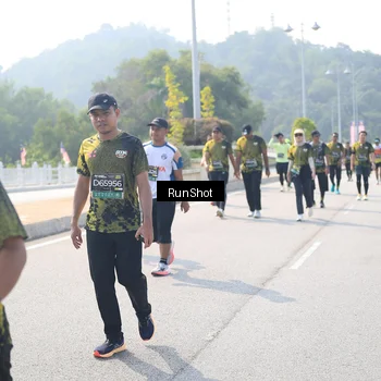Runner Photo 6935796