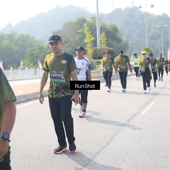 Runner Photo 6935797