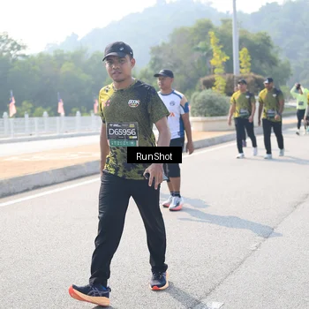 Runner Photo 6935800