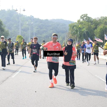 Runner Photo 6935807