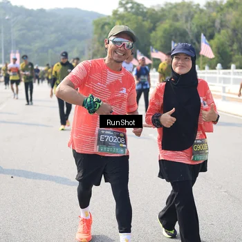 Runner Photo 6935815