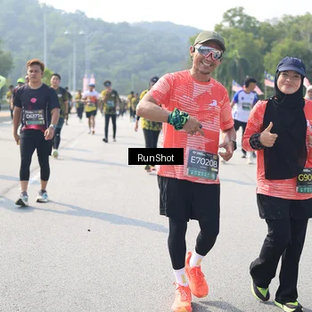 Runner Photo 6935816