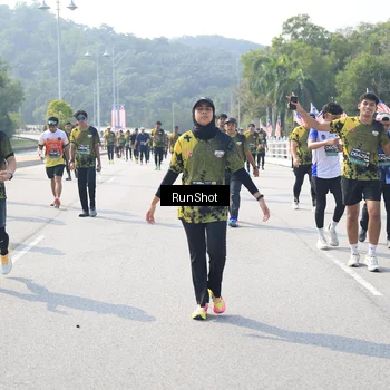 Runner Photo 6935836