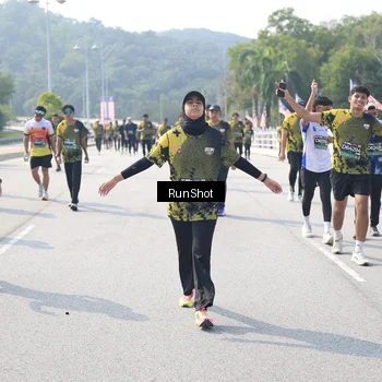 Runner Photo 6935837