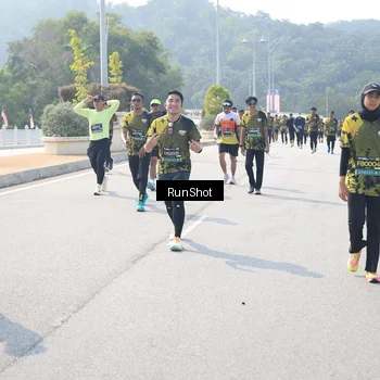 Runner Photo 6935838