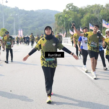 Runner Photo 6935844
