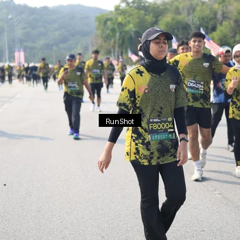 Runner Photo 6935850