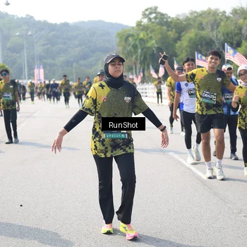 Runner Photo 6935851