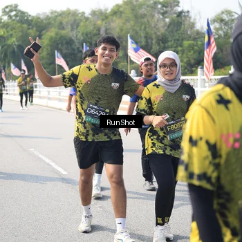 Runner Photo 6935855