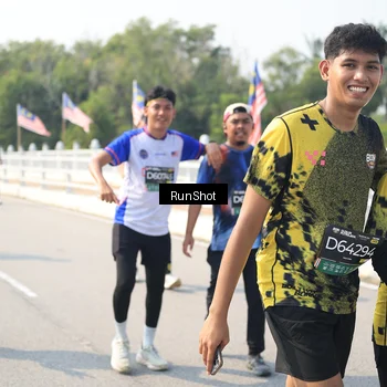 Runner Photo 6935862