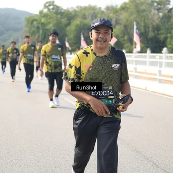 Runner Photo 6935871