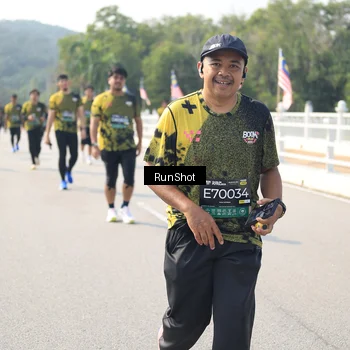 Runner Photo 6935874