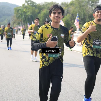 Runner Photo 6935899
