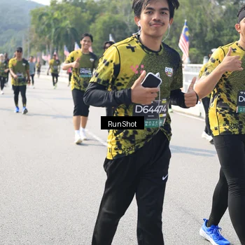 Runner Photo 6935900