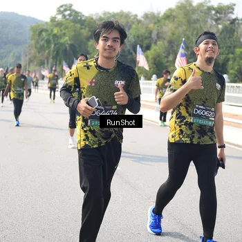 Runner Photo 6935901