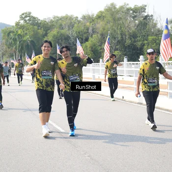 Runner Photo 6935909