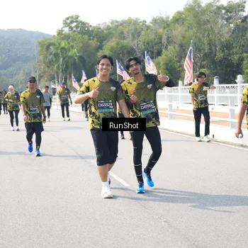Runner Photo 6935917