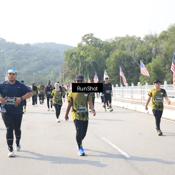 Runner Photo 6935921