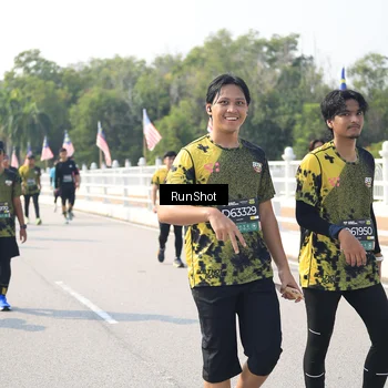 Runner Photo 6935923