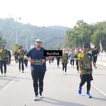 Runner Photo 6935925