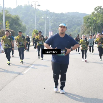 Runner Photo 6935930