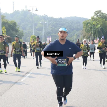 Runner Photo 6935933