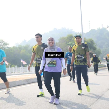 Runner Photo 6935939