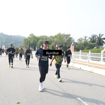 Runner Photo 6935959