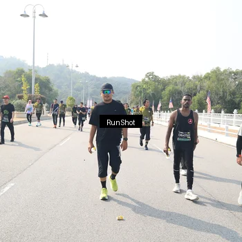 Runner Photo 6935970