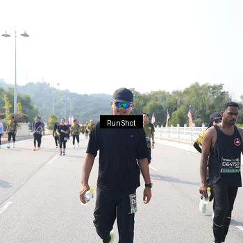 Runner Photo 6935976