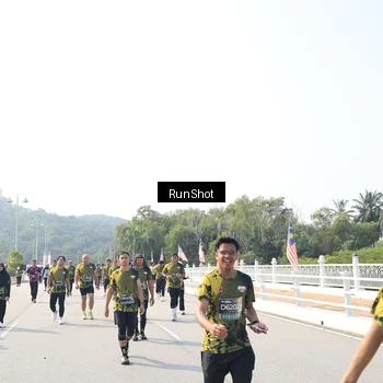 Runner Photo 6935990
