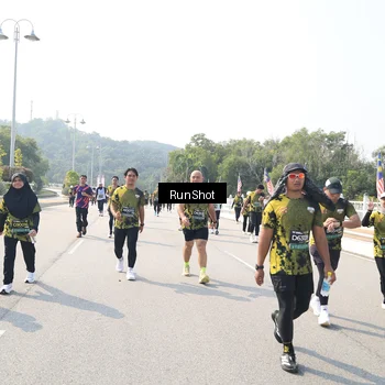 Runner Photo 6935997