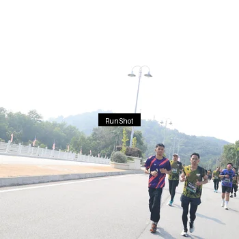 Runner Photo 6936008