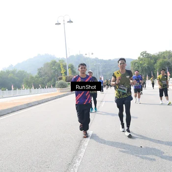 Runner Photo 6936013