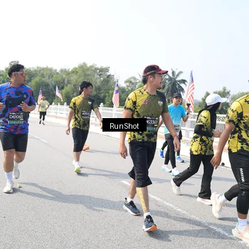 Runner Photo 6936034