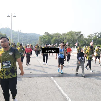 Runner Photo 6936050