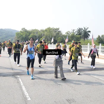 Runner Photo 6936056