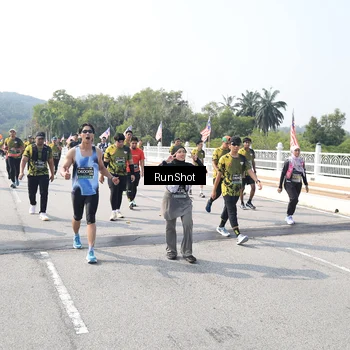 Runner Photo 6936058