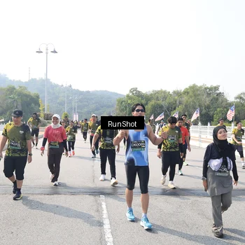 Runner Photo 6936063