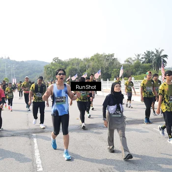 Runner Photo 6936067