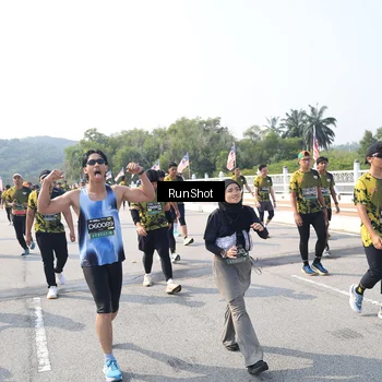 Runner Photo 6936071