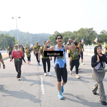 Runner Photo 6936073