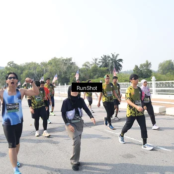 Runner Photo 6936074