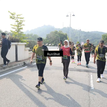 Runner Photo 6936080