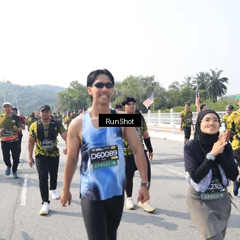 Runner Photo 6936090